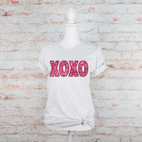 XOXO Tee