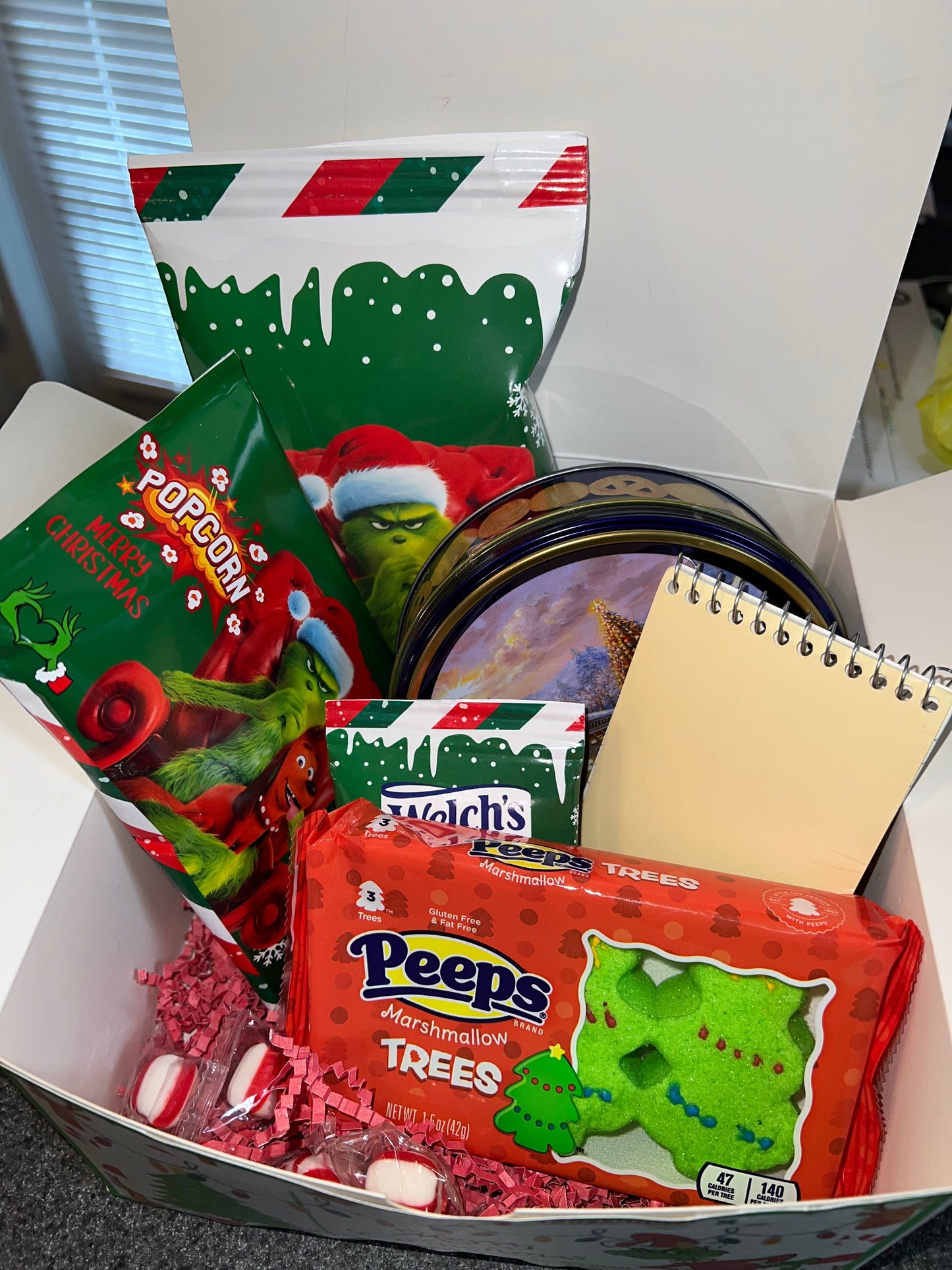 Grinch Treat Box